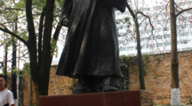 缅怀革命先烈，牢记革命精神——预科教育学院学生干部祭奠邓恩铭先辈