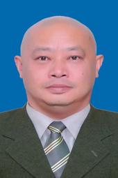 1990龙尧简历